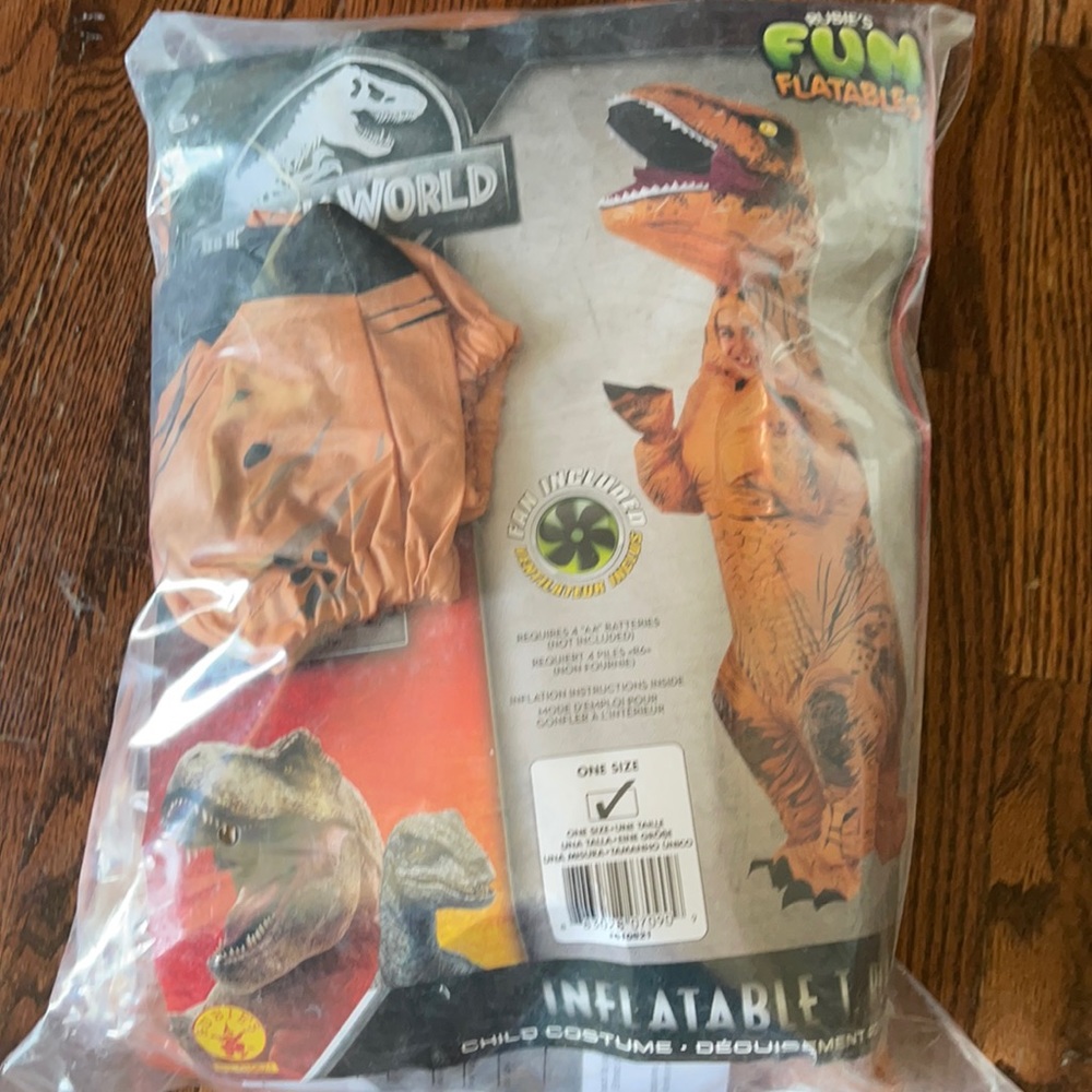 Jurassic World Inflatable T-Rex kids consume